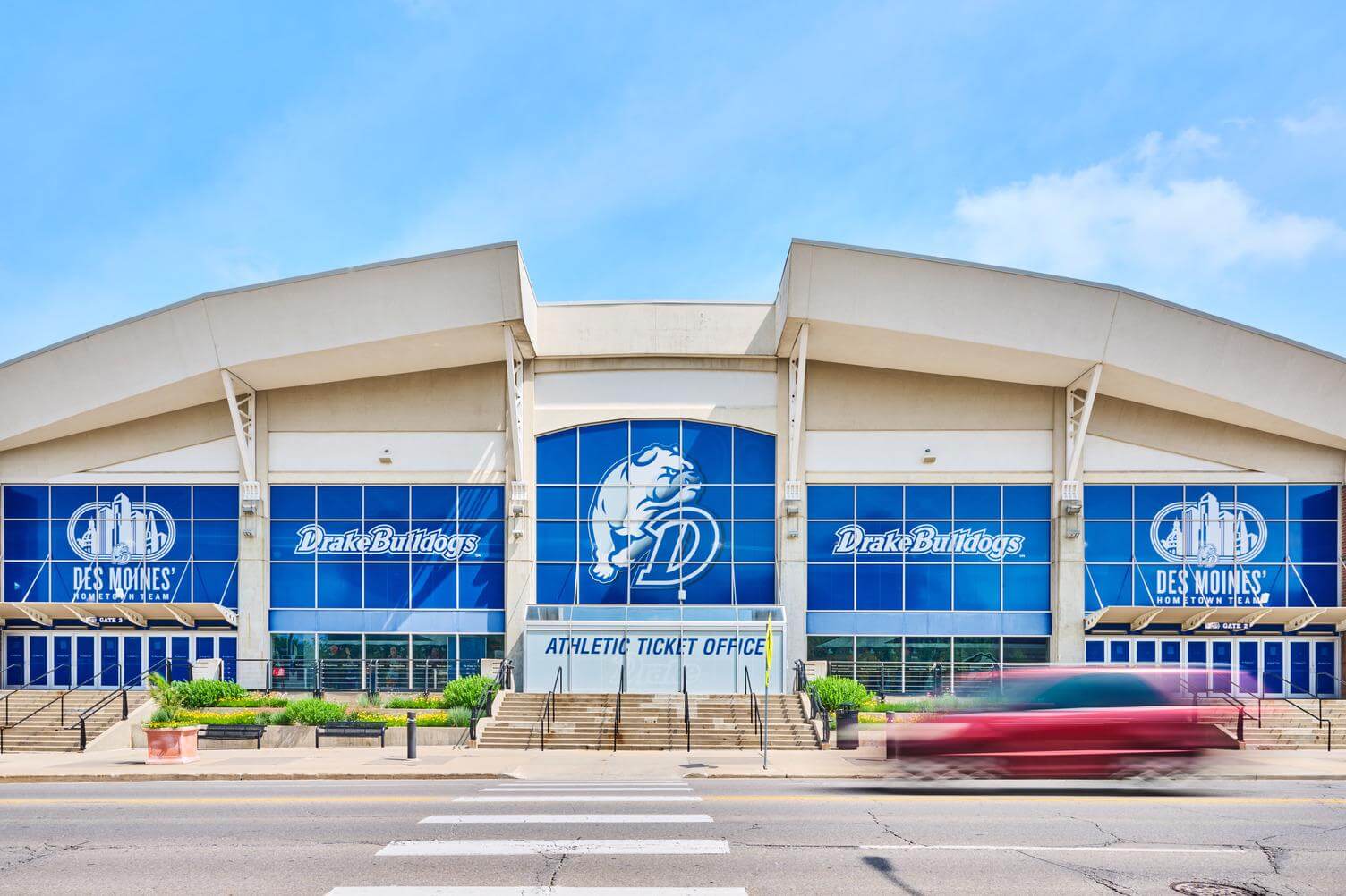 DRAKE EXTERIOR