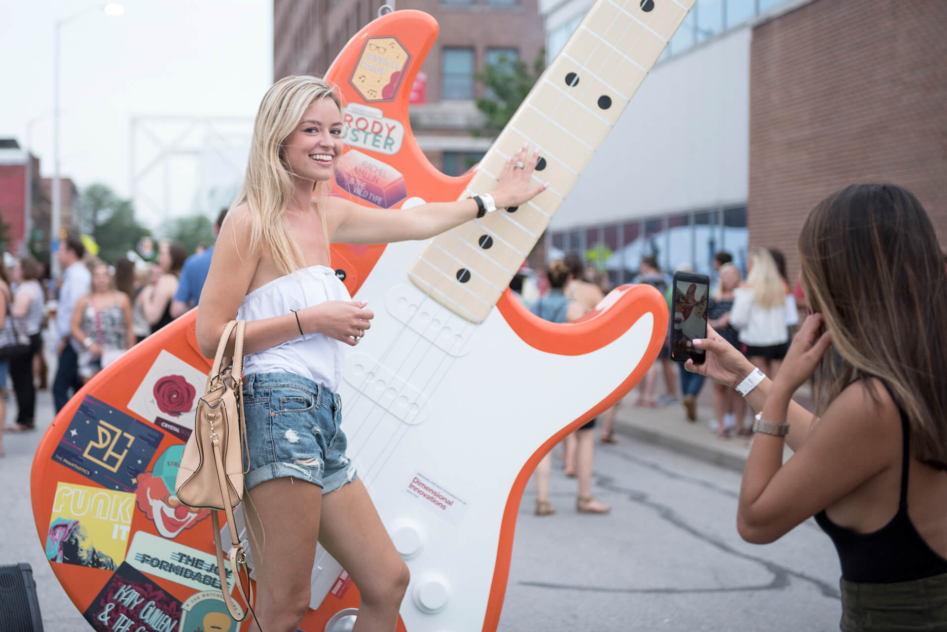 Giant Guitar